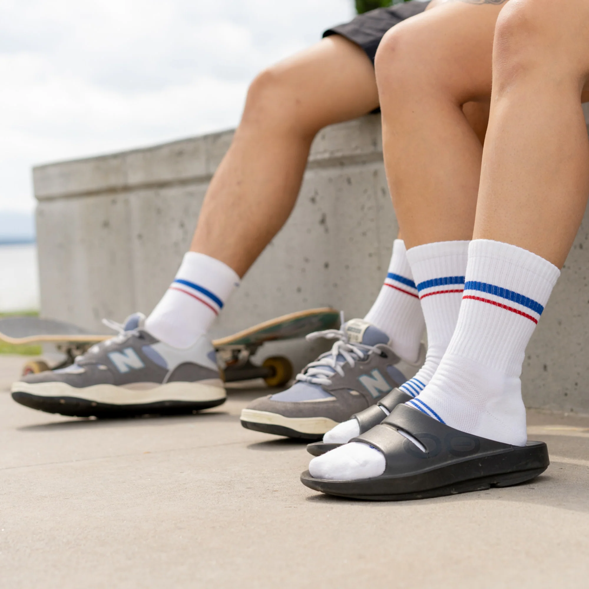 Men's Element Micro Crew Lightweight Running Socks - Image 2
