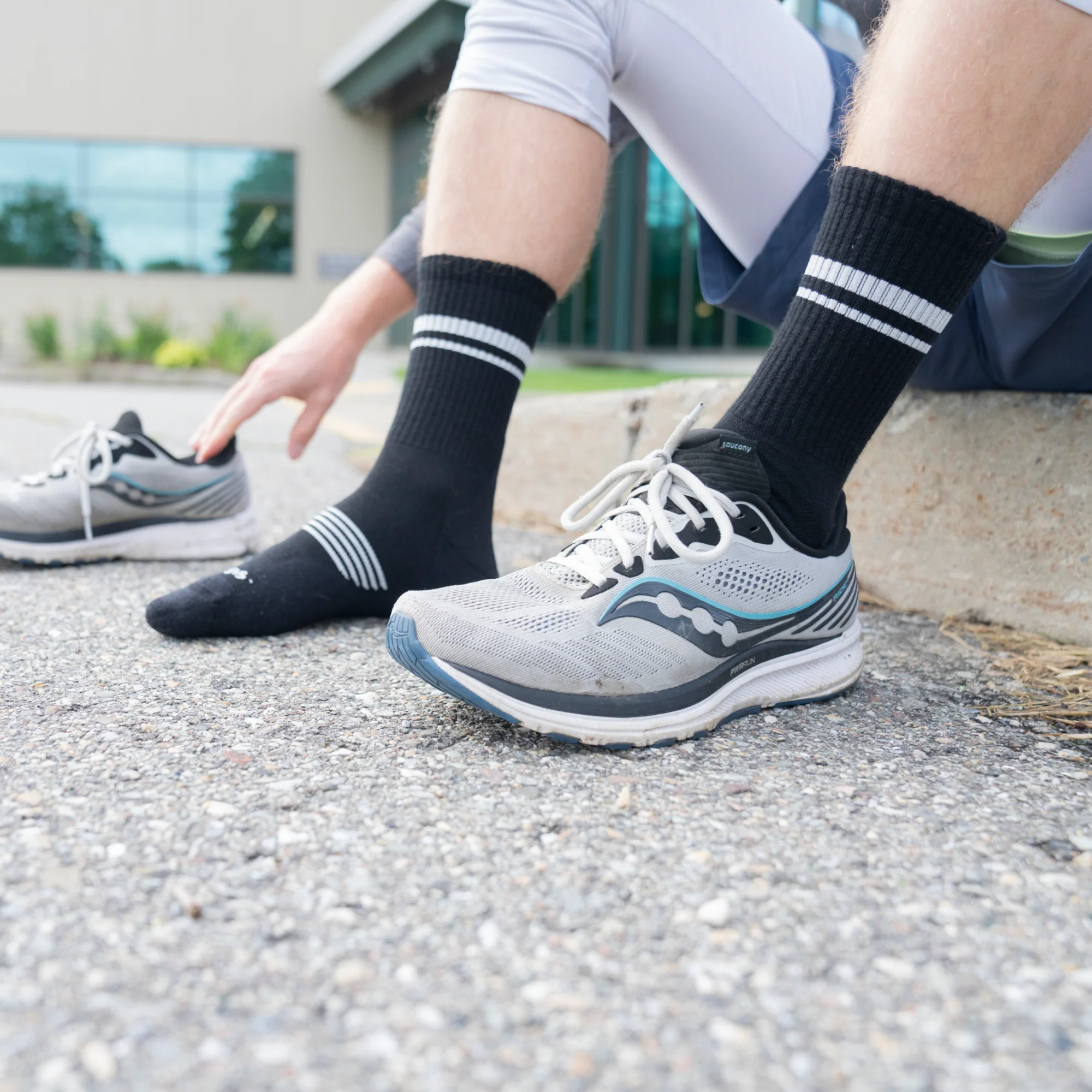 Men's Element Micro Crew Lightweight Running Socks - Image 9