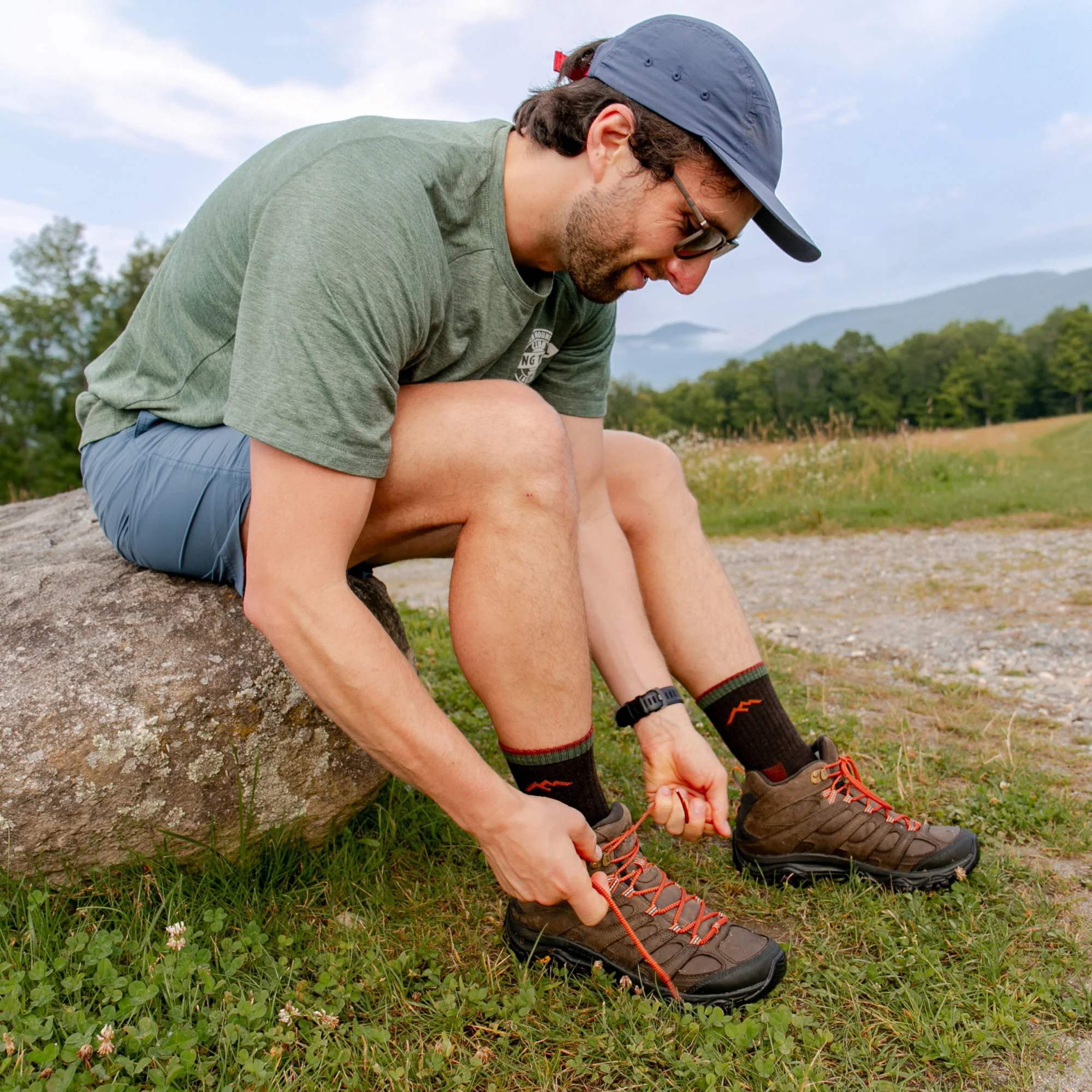 Men's Hiker Micro Crew Midweight Hiking Socks - Image 3