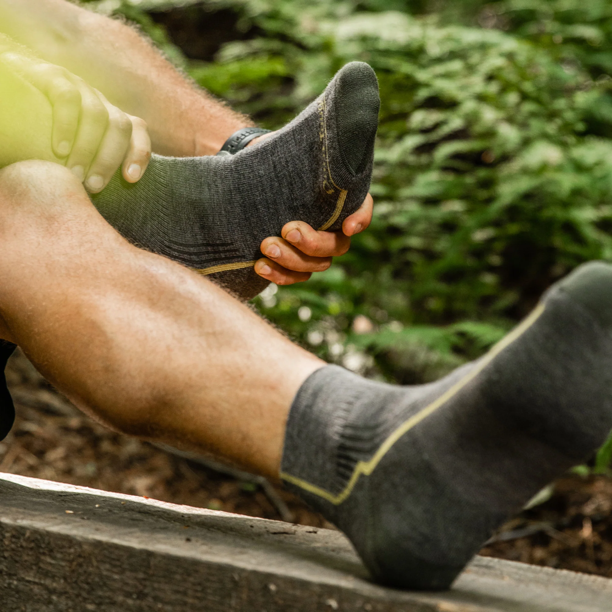 Men's Hiker Quarter Midweight Hiking Socks- Last Chance - Image 5