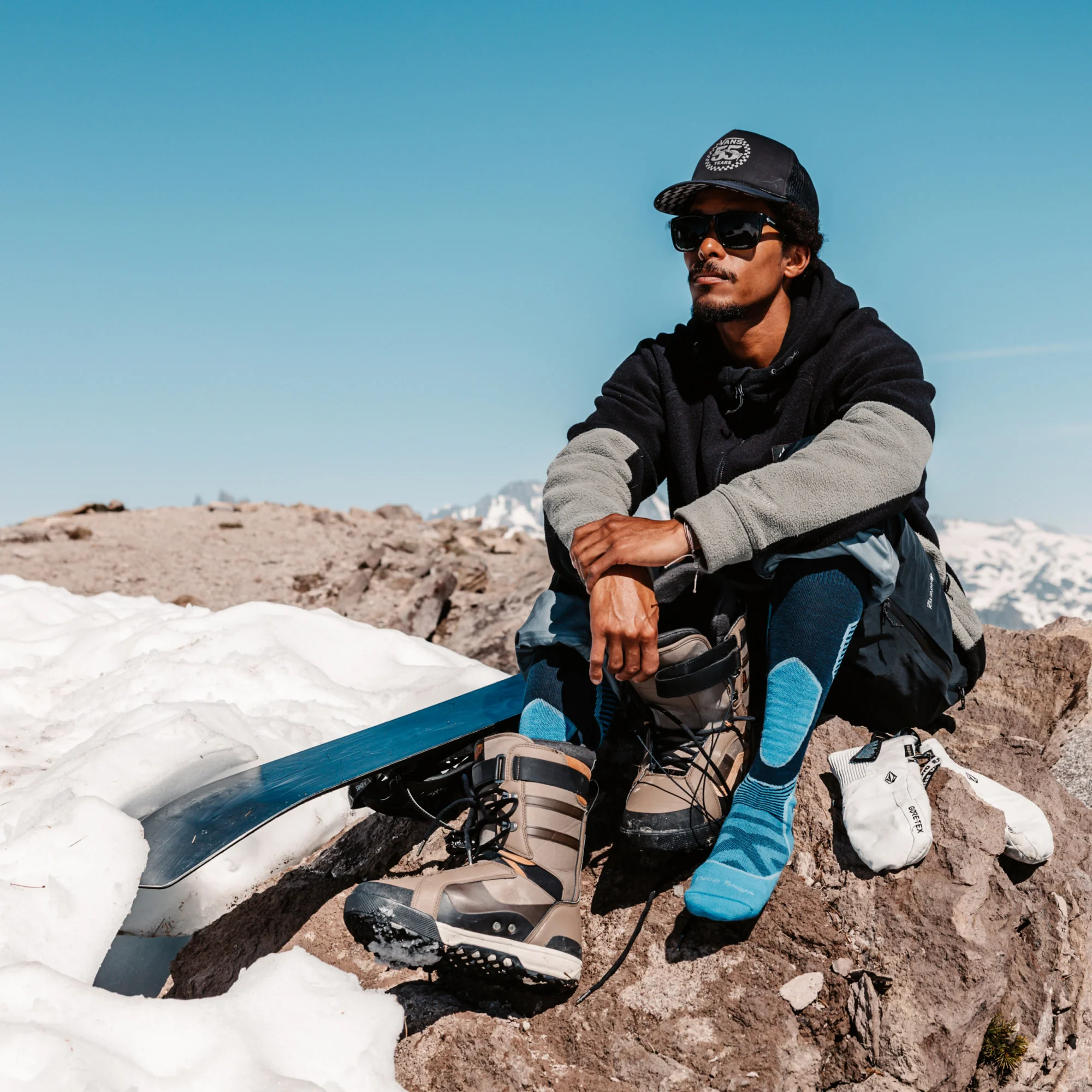 Men's Outer Limits Over-the-Calf Lightweight Ski & Snowboard Socks - Image 3
