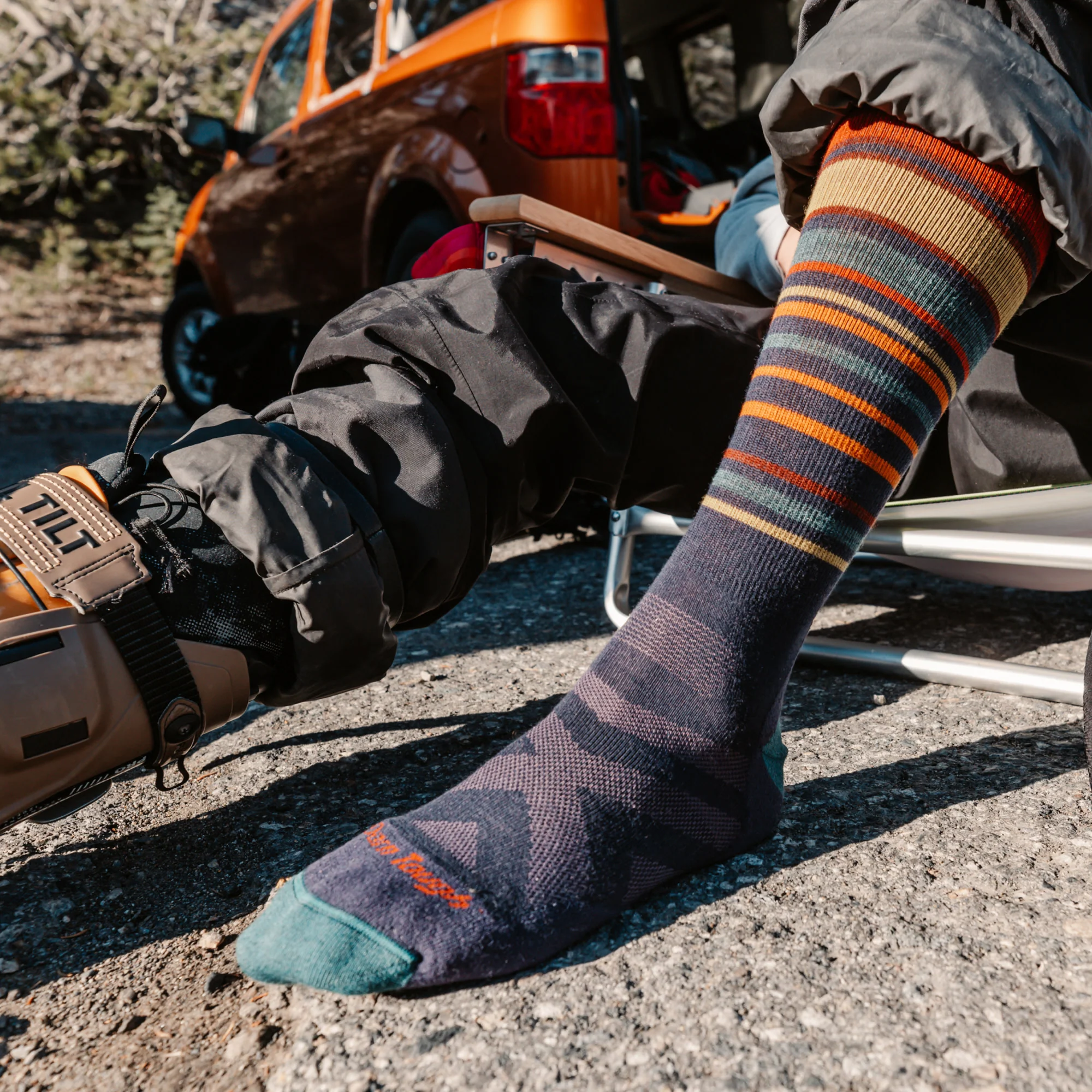 Men's Snowpack Over-the-Calf Midweight Ski & Snowboard Socks - Image 3