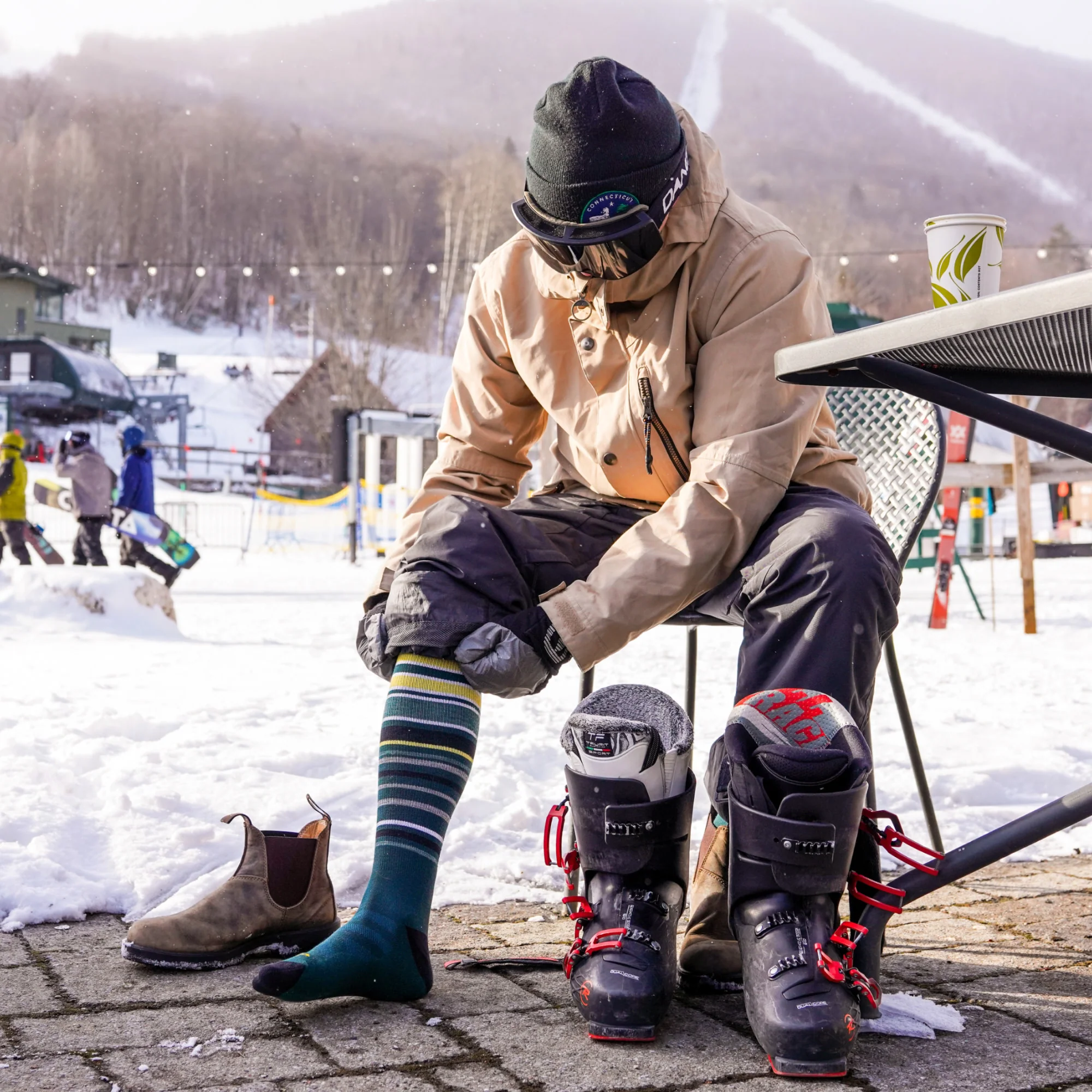 Men's Snowpack Over-the-Calf Midweight Ski & Snowboard Socks - Image 5