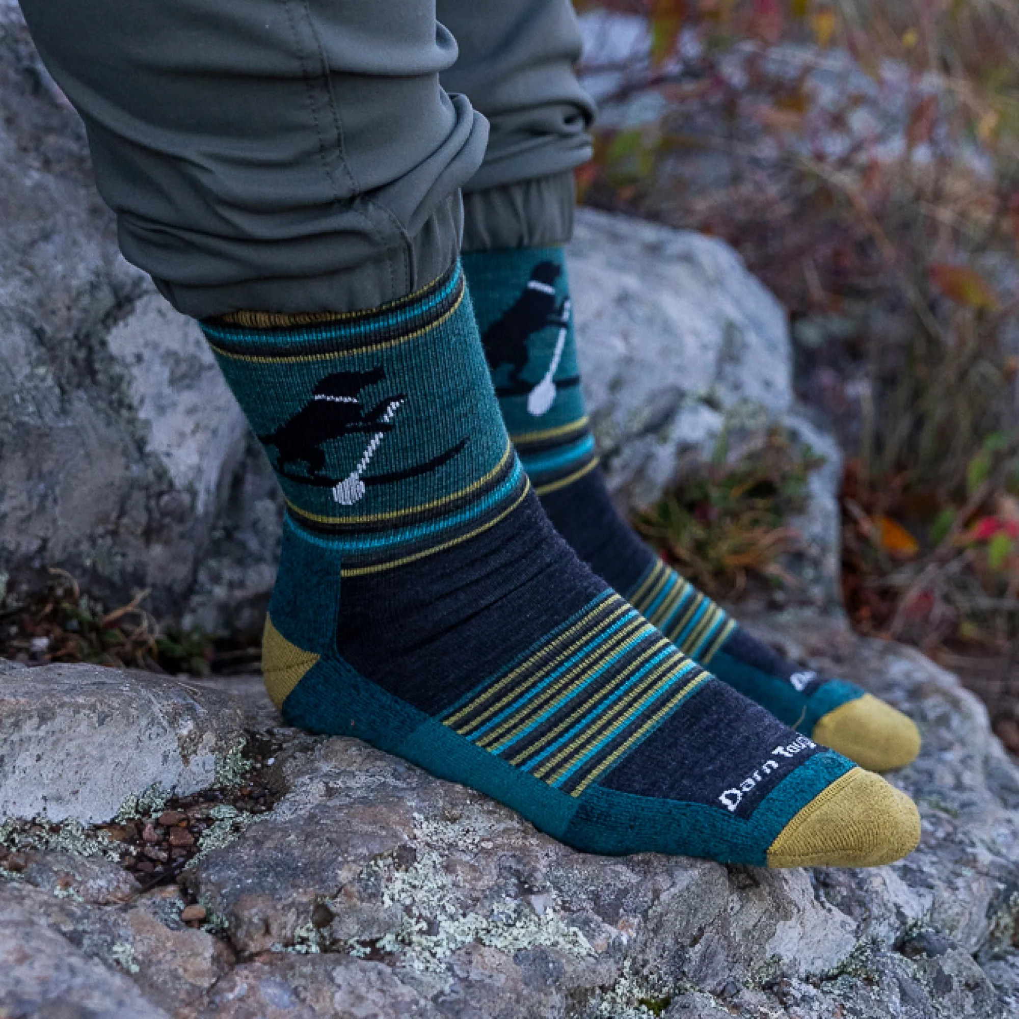 Men's Willoughby Micro Crew Lightweight Hiking Socks - Image 2