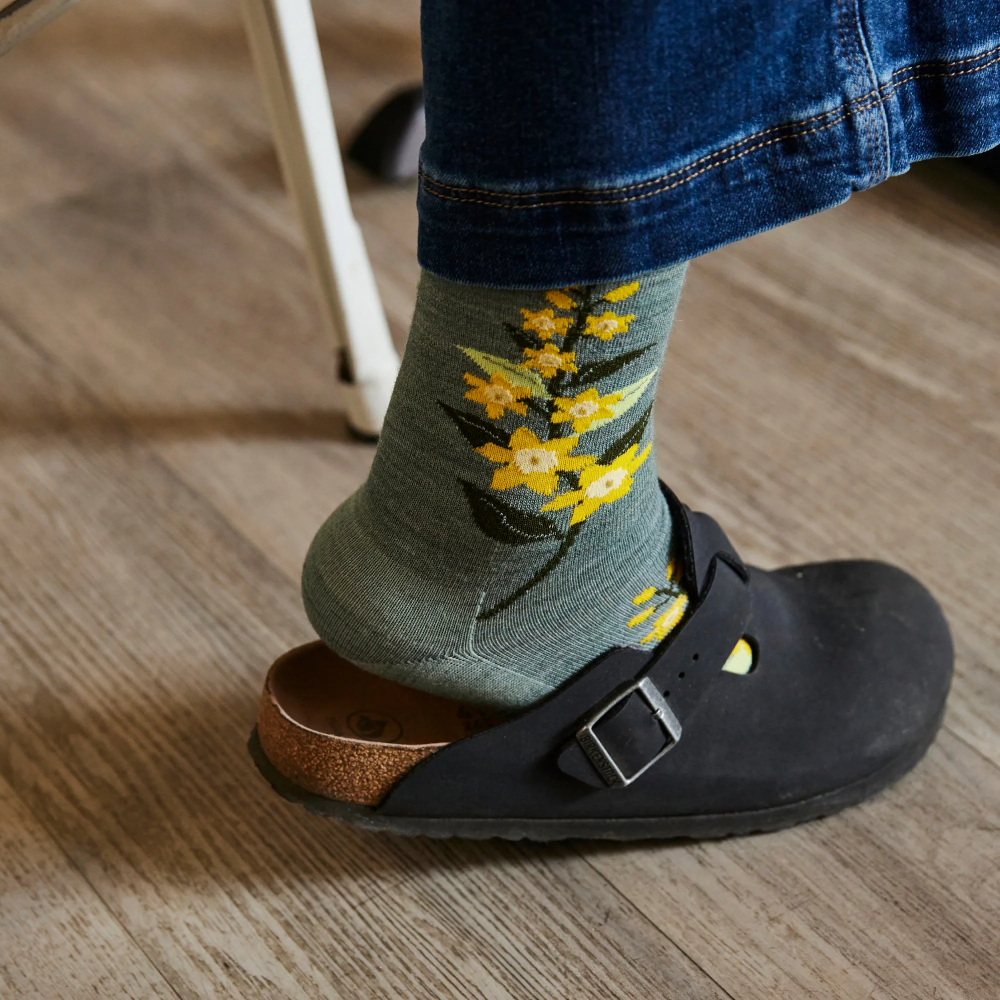 Women's Blossom Crew Lightweight Lifestyle Socks - Image 4